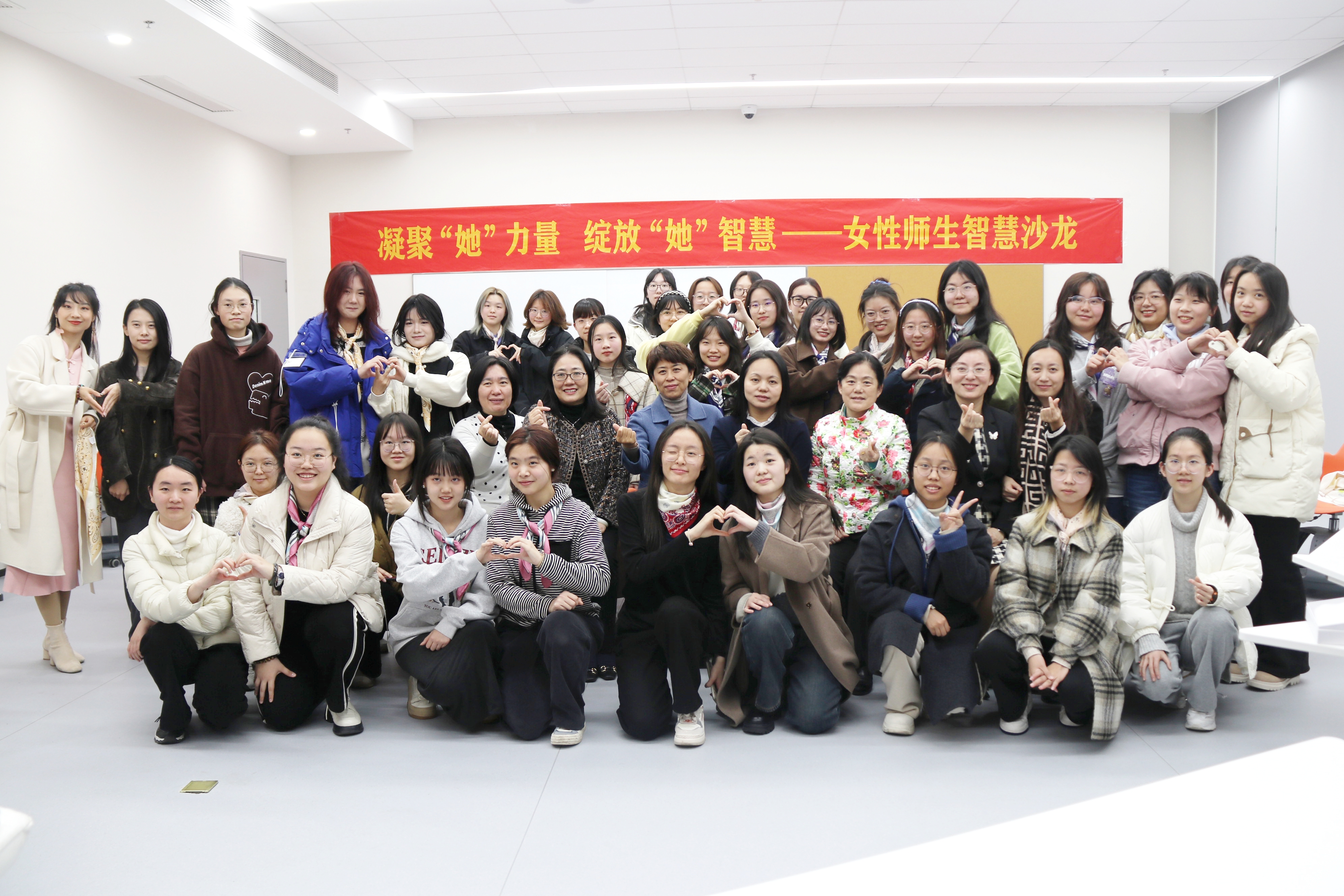 3D95543405DBD5CAA6BCE6CE6E6_CEB67B85_4647F3